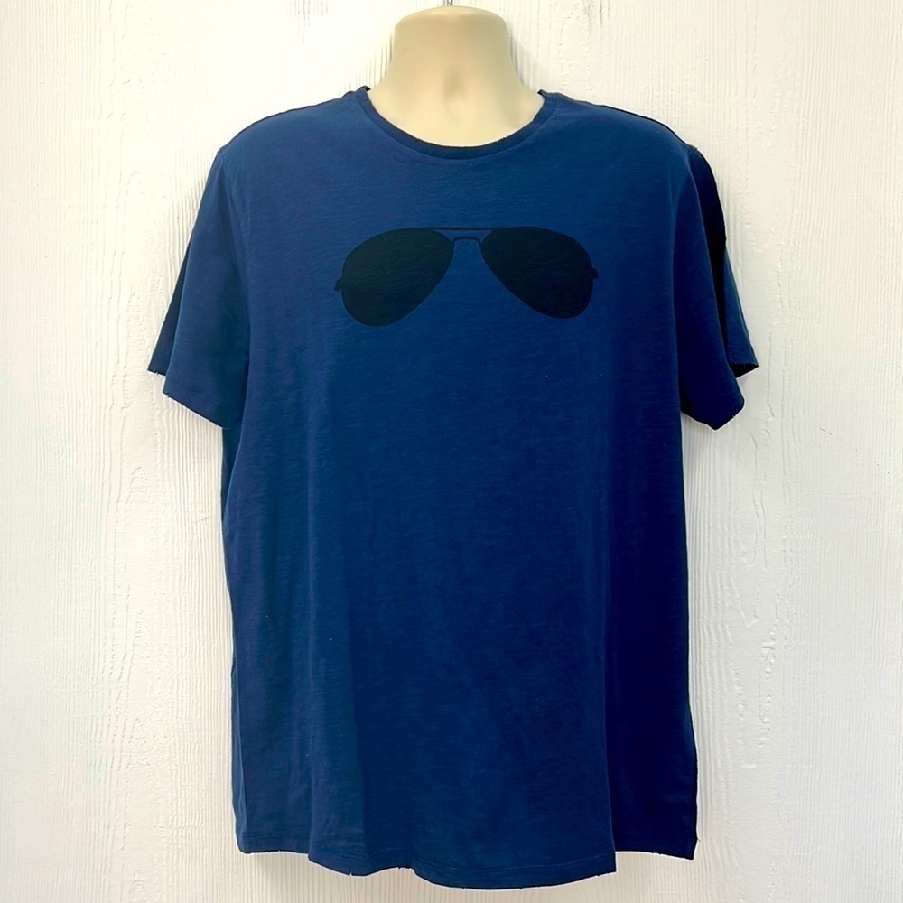 Truth By Republic - NWT Dark Blue Sunglass Short Sleeve T Shirt Size Large